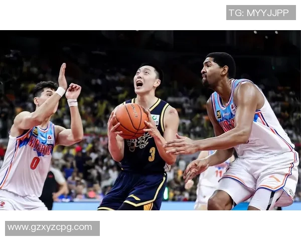 1819赛季CBA第7轮精彩对决广东队挑战新疆队全力争胜