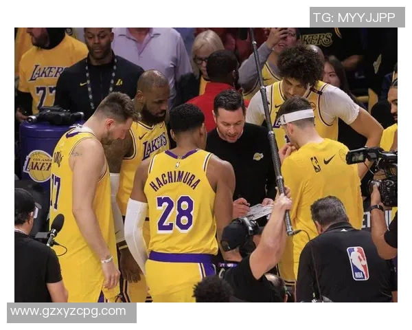 湖人对决热火精彩回顾10月3日比赛全程录播重温经典瞬间